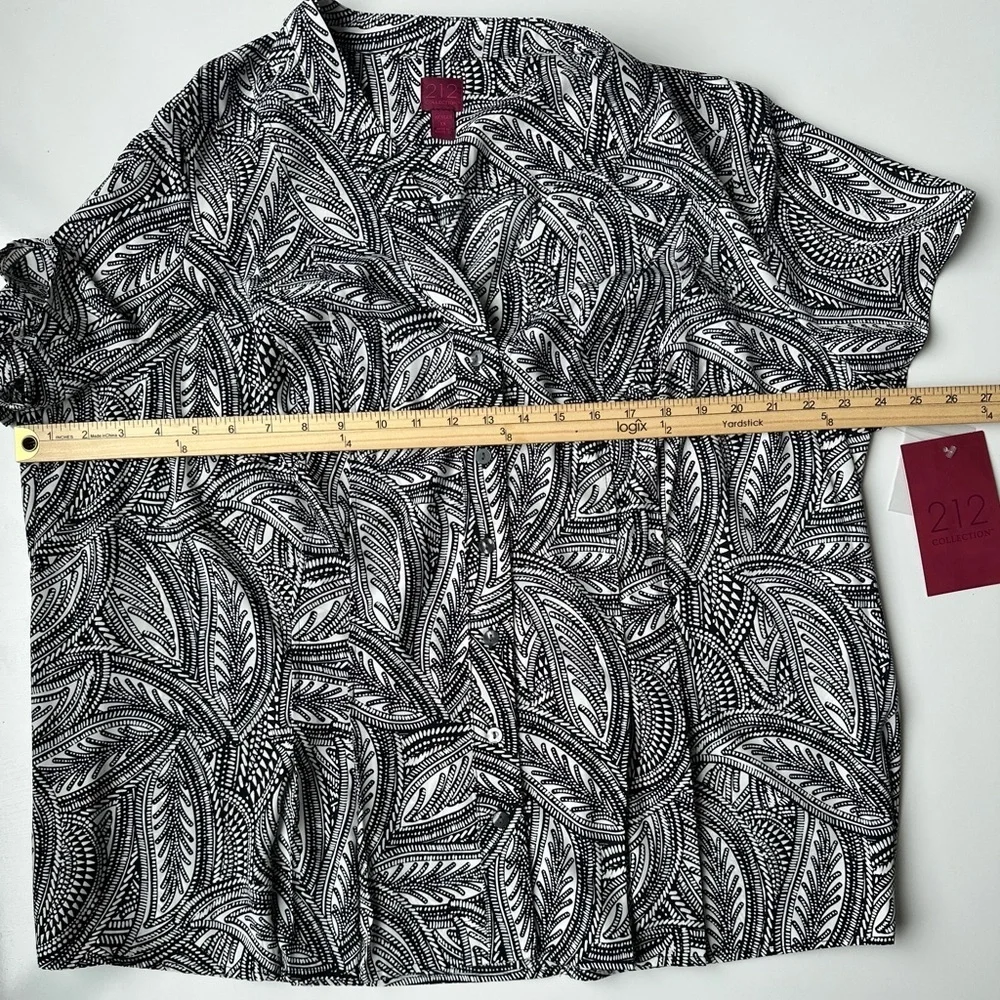 NWT 212 Collection Black White Soft Short Sleeve Button Up Blouse Top Women’s 1X - Picture 7 of 8